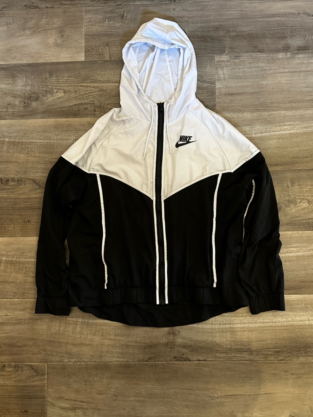 Nike White Hooded Windbreaker with Black Trim